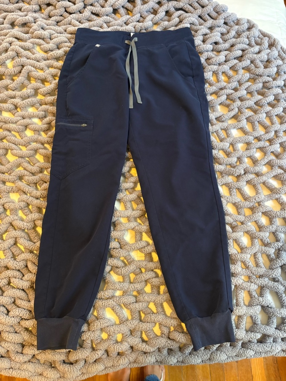 Figs Jogger Scrubs